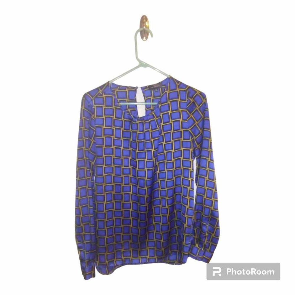 The Limited Women's Long Sleeve Blouse Sz Medium checkered Blue gold  W-282